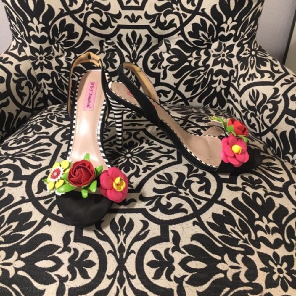 Betsey Johnson  Sandals